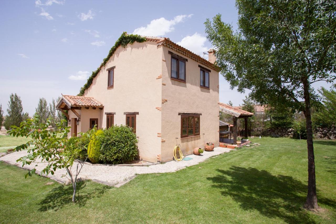 Preciosa Casa Lobos, Aislada E Independiente Otero de Herreros Extérieur photo