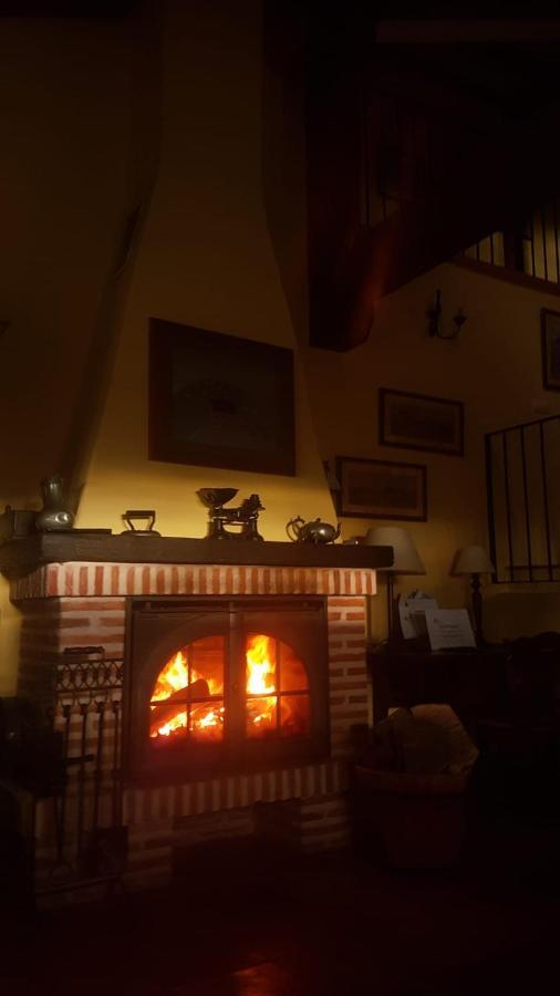Preciosa Casa Lobos, Aislada E Independiente Otero de Herreros Extérieur photo